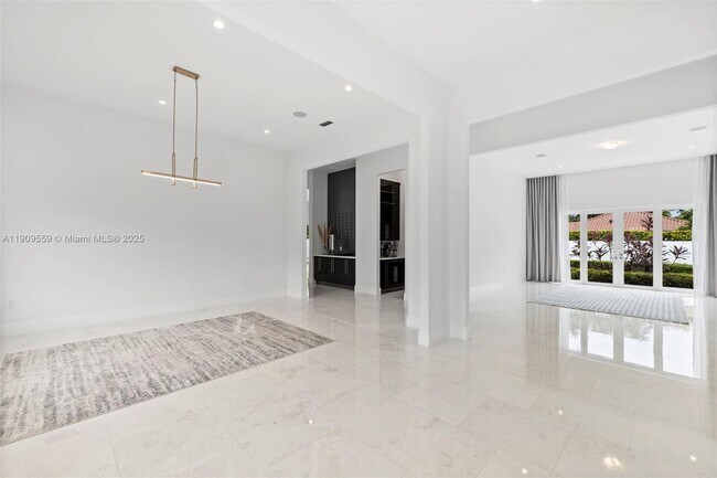 Building Photo - 9580 SW 101st Terrace