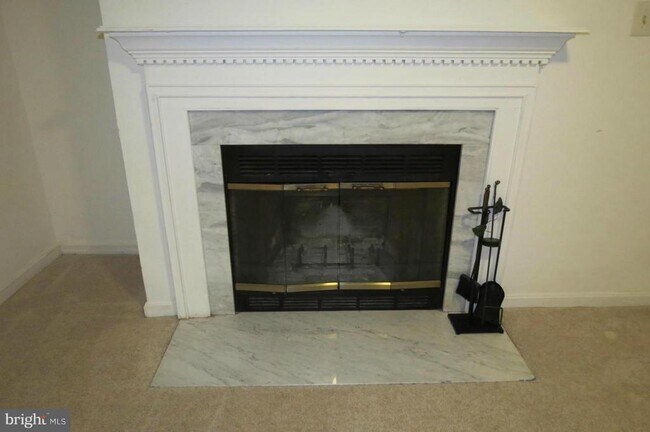 Building Photo - 2208 Wimbledon Cir