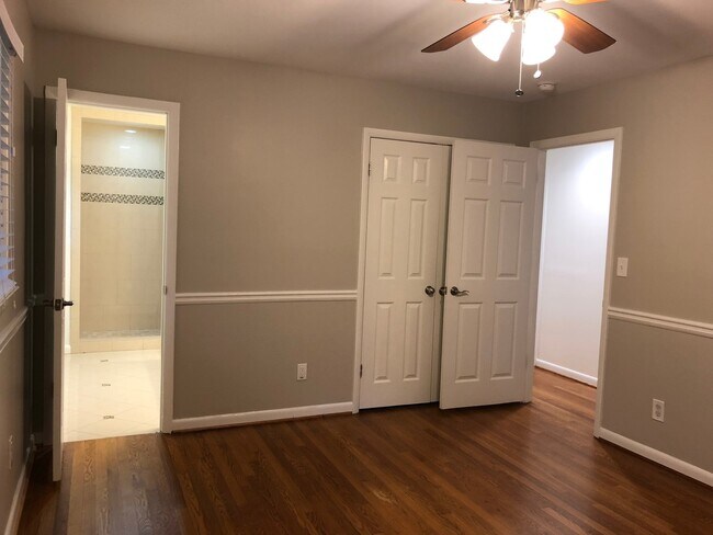 Building Photo - Renovated Brick Ranch in Oak Grove School District - Convenient to Emory & CDC