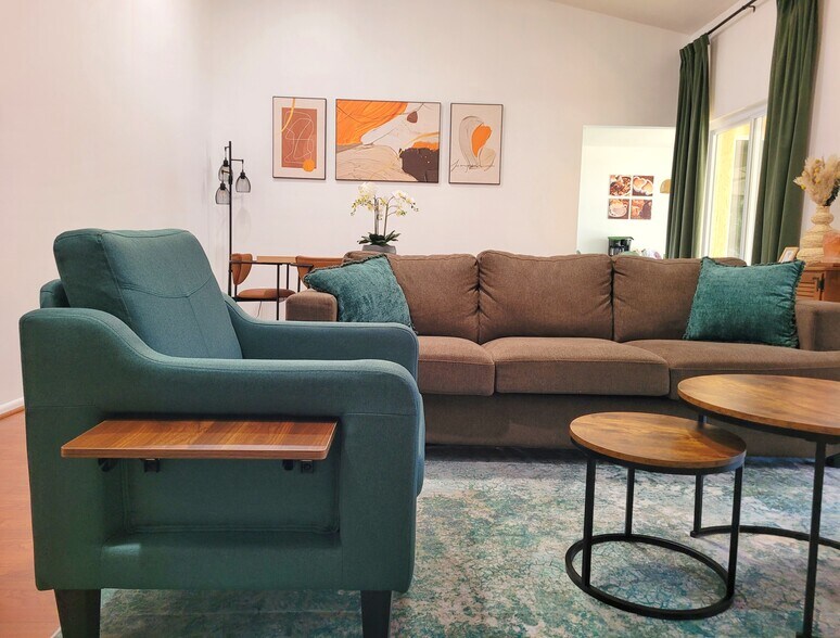 Building Photo - 1911 Tarpon Ct