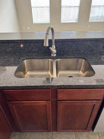 Building Photo - 1620 Emma Dr