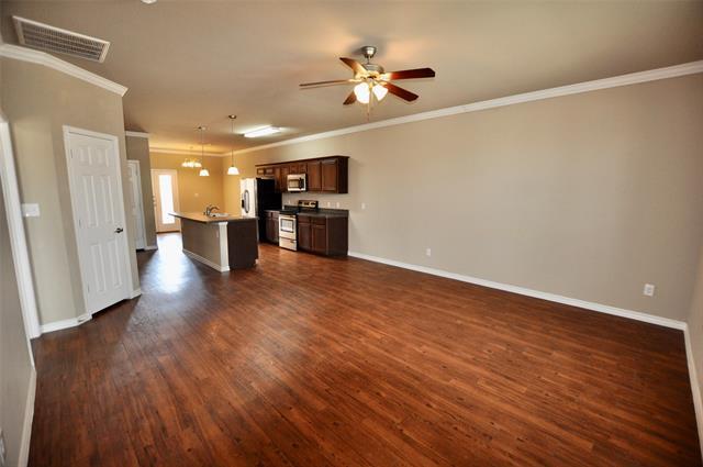 Building Photo - 1142 Newcastle Dr
