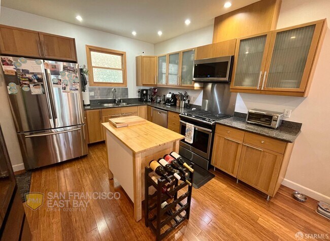 Building Photo - 1 San Bruno Ave