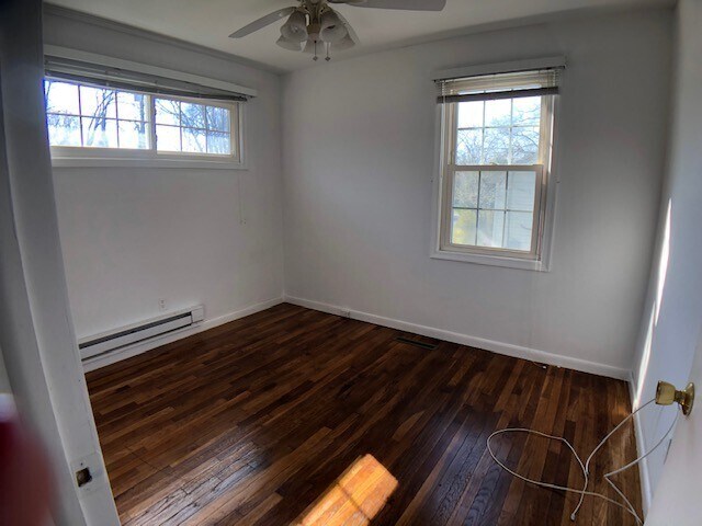 Building Photo - Great space in Rockville!