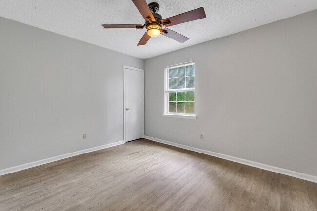 Building Photo - 734 Timber Ridge Trail