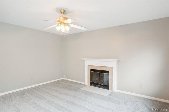 Building Photo - 2609 Huntington Dr