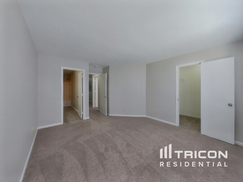 Building Photo - 1167 Cutler Ln