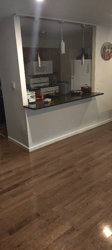 Building Photo - 582 Wilson Bridge Dr