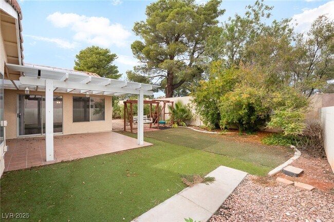 Building Photo - 8220 Desert Beach Dr