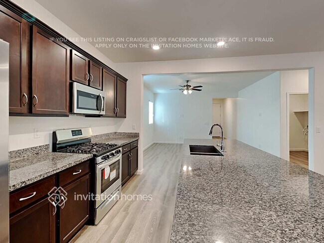 Building Photo - 17169 W Diana Ave