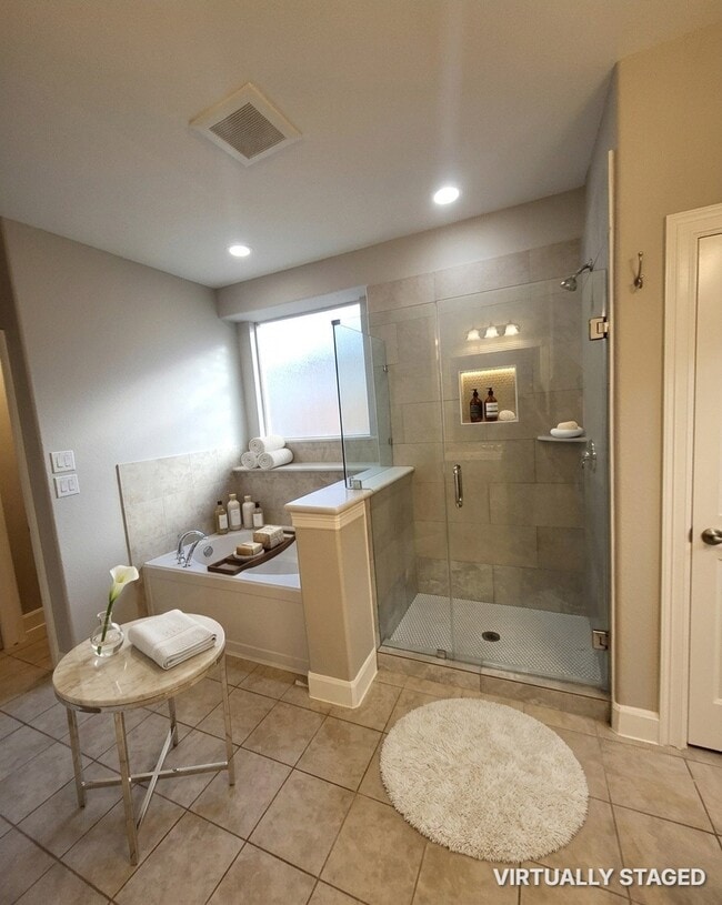 Building Photo - 606 Admiral Bay Ln