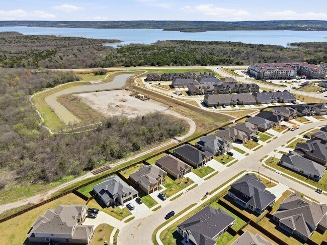 Building Photo - 7016 Capanna Trl