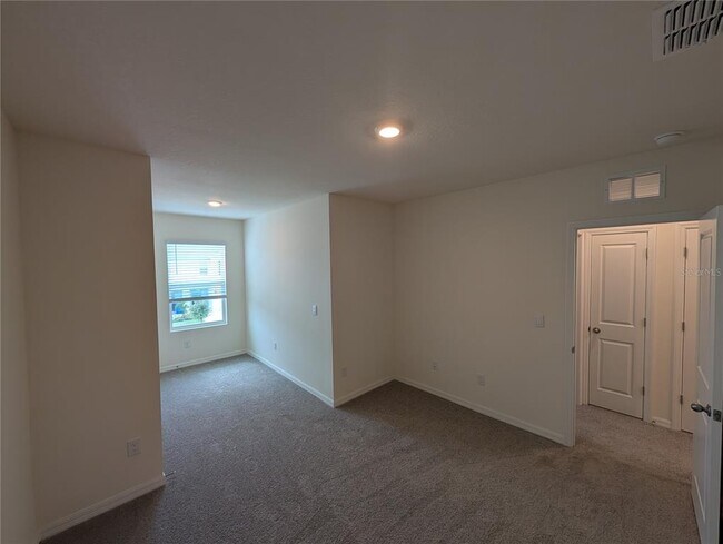 Building Photo - 11154 Crescent Deer Dr
