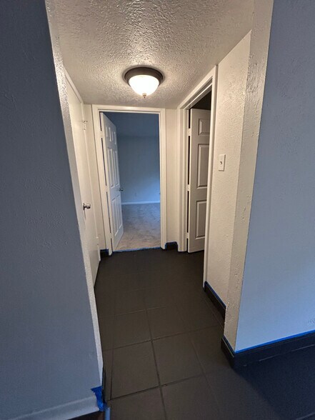 Building Photo - 194 Timber Mill St