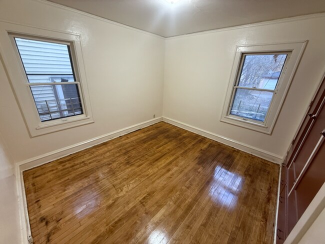 Building Photo - 2628-2630 N 48th St,