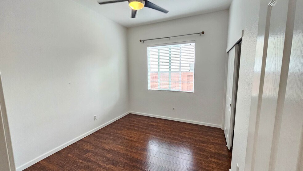 Building Photo - 9641 Darley Way