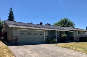 Building Photo - Nice 3 bed, 2 bath home in Carmichael