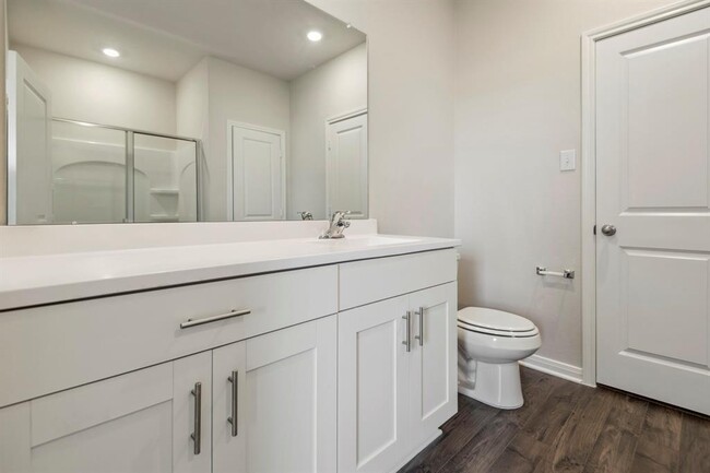 Building Photo - 16422 Blossom Grv Dr