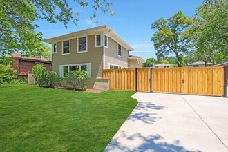 Building Photo - 1247 Sherwood Rd