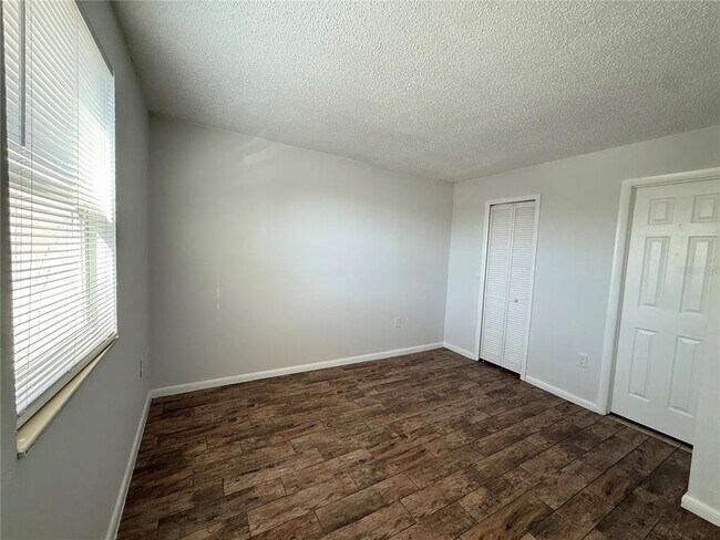 Building Photo - 9013 Westchester Cir