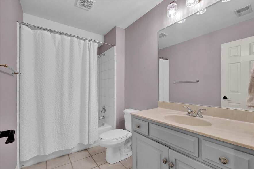 Building Photo - 2603 Locust Hill Pl