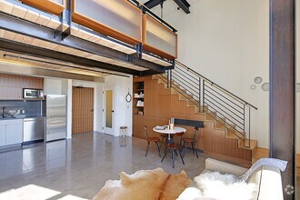 Building Photo - z-051425-The Lofts at 325 Westlake