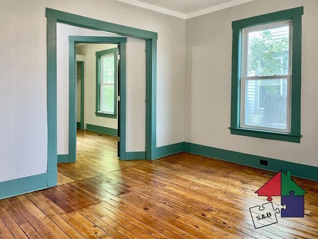 Building Photo - First Floor 1BR in Montpelier - Pets Negotiable!