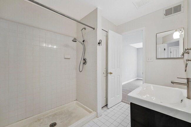 Building Photo - Don’t miss your chance to make it yours!