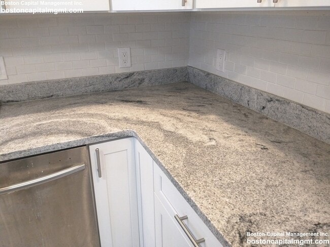 Building Photo - 30 Touro Ave