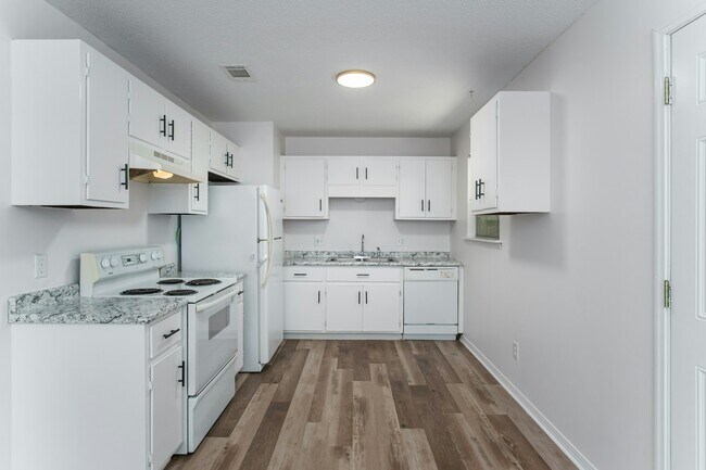 Building Photo - 108 David Cir