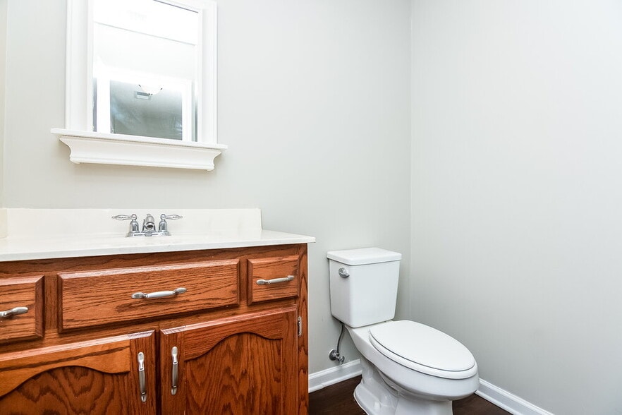 Building Photo - 2798 Shady Well Cove
