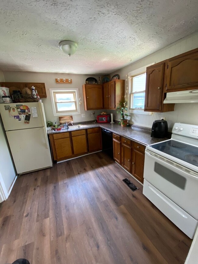 Building Photo - Charming East Nashville Cottage, 2 Bed/1 B...