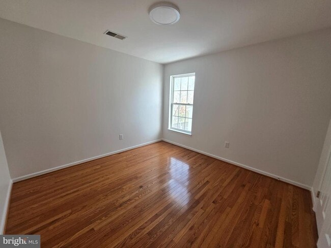 Building Photo - 1702 Allerford Dr