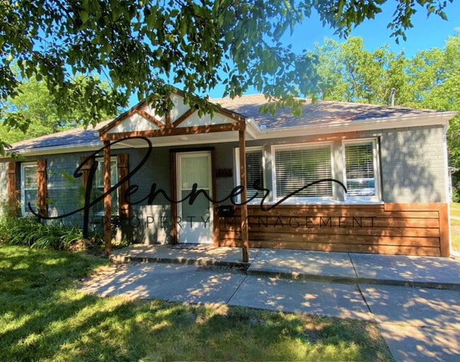 Primary Photo - 503-B SE Florence Ave