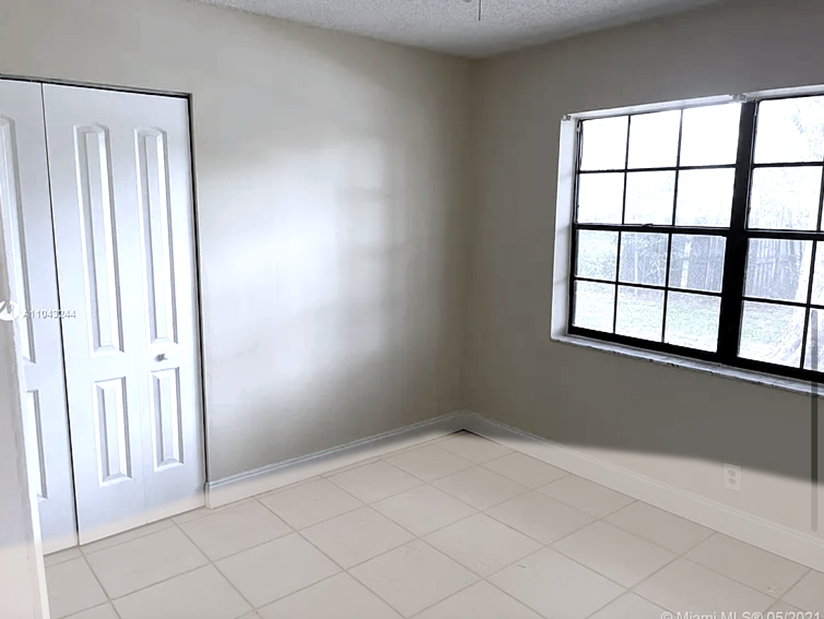 Building Photo - 11401 NW 43rd St