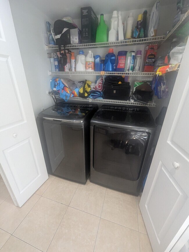 Building Photo - 4736 NW 90th Ave