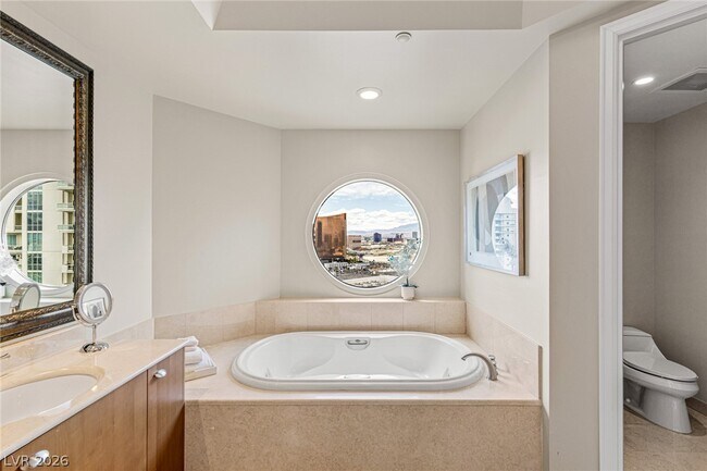 Building Photo - 2777 Paradise Rd