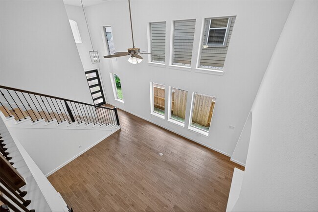 Building Photo - 23806 Pullin Market Dr
