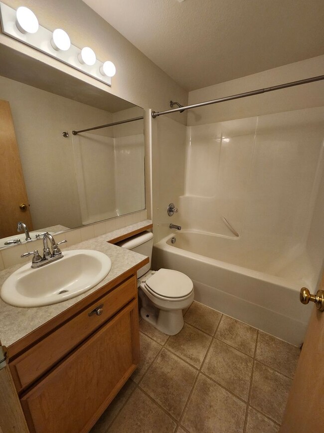 Building Photo - 9704 Welsh Dr