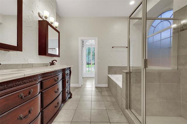 Building Photo - 2117 Argyle Dr