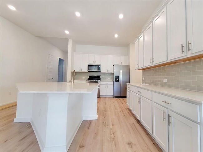 Building Photo - 2032 Bobtail Pass