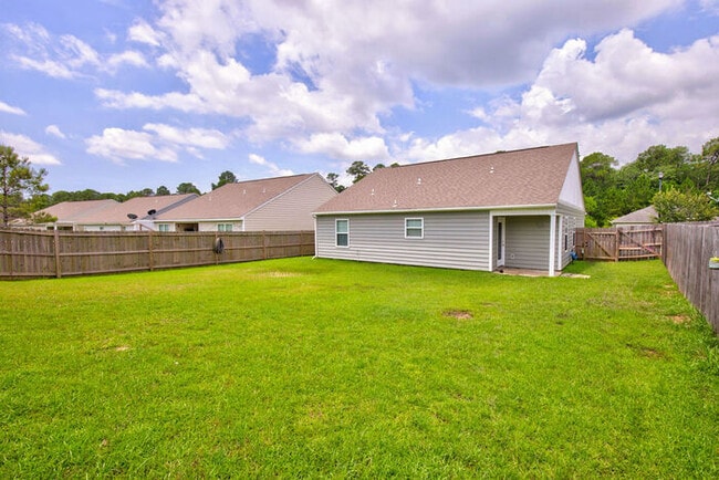 Building Photo - 13260 Willow Oak Cir