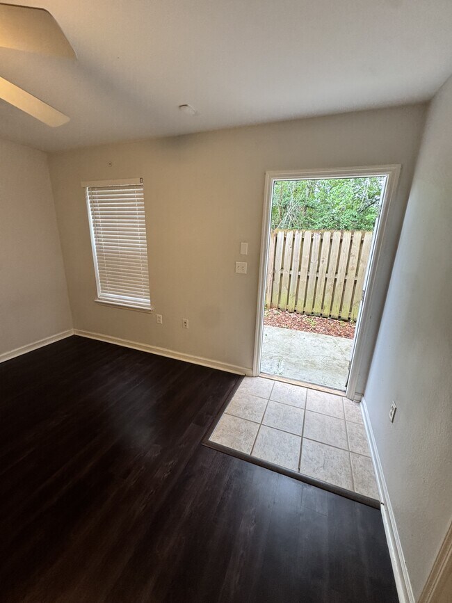 Building Photo - 2738 W Tharpe St