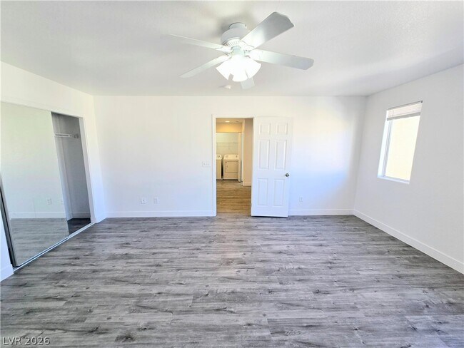 Building Photo - 7858 Warwickshire Way