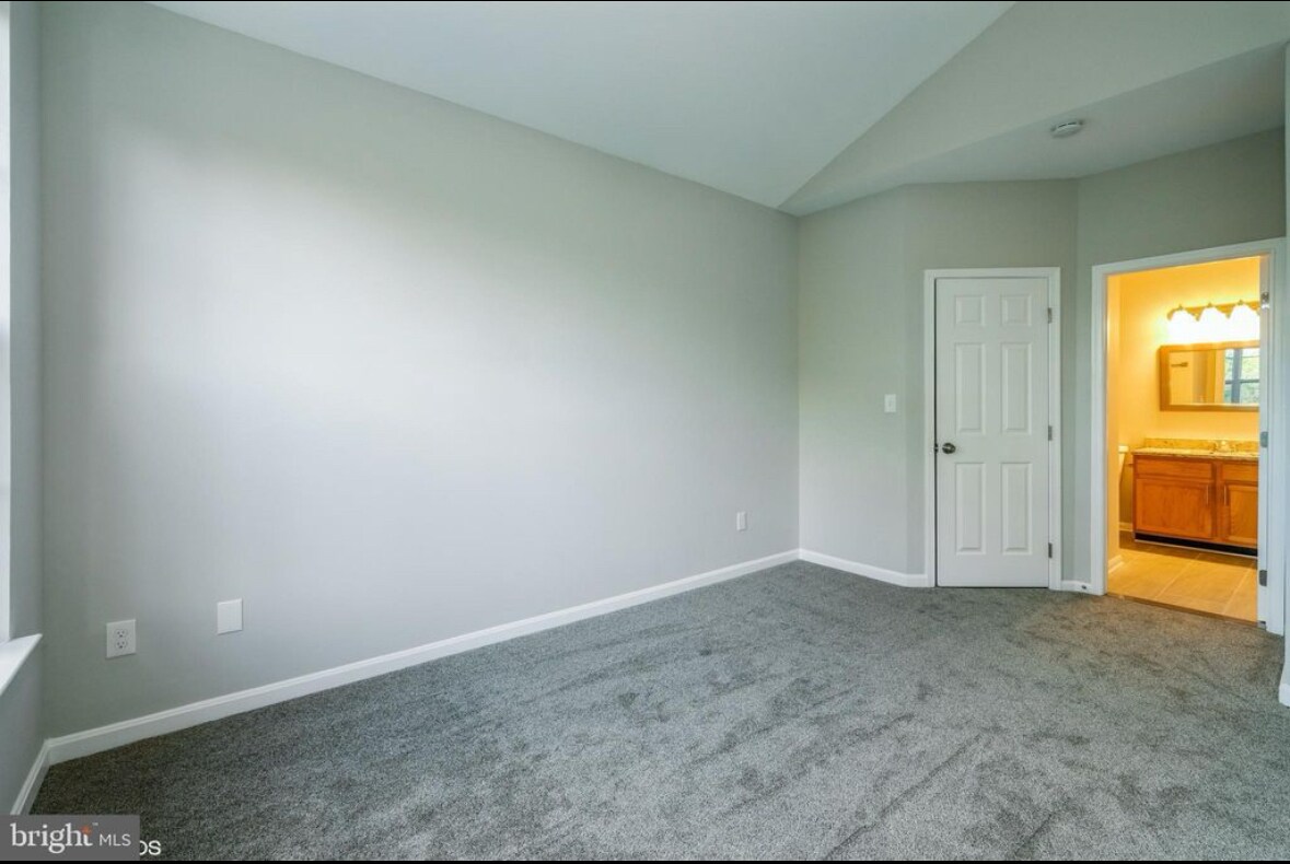 Building Photo - 14417 Hampshire Hall Ct