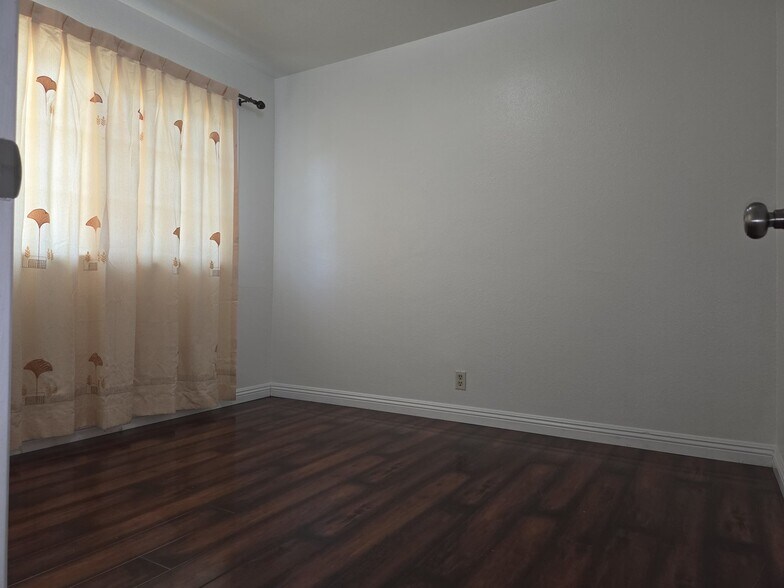 Building Photo - 2815 Montezuma Ave