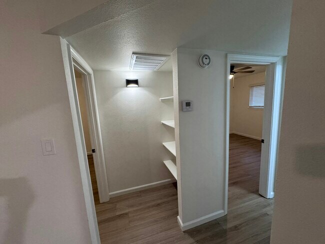 Building Photo - 2124 N Glenn Ave