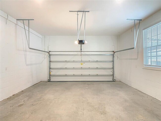 Building Photo - 2402 Celebration Blvd