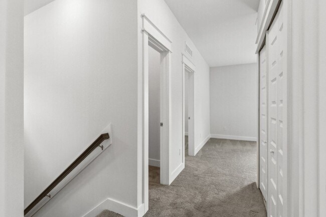 Building Photo - Amelia Island 4 Bedroom!