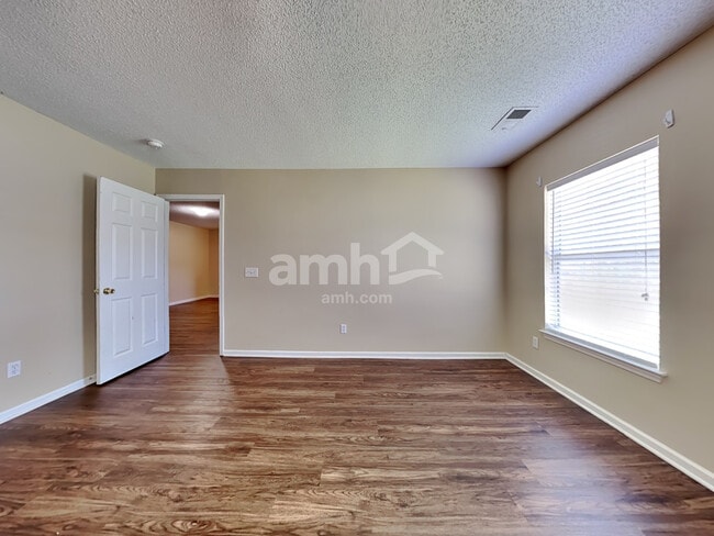 Building Photo - 2021 Clipstone Drive